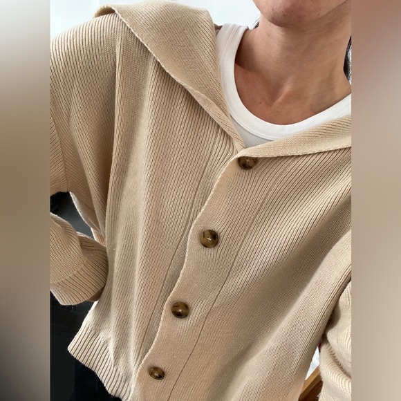 Tan cardigan sweater with buttons, new revival pixie market - Picture 2 of 11